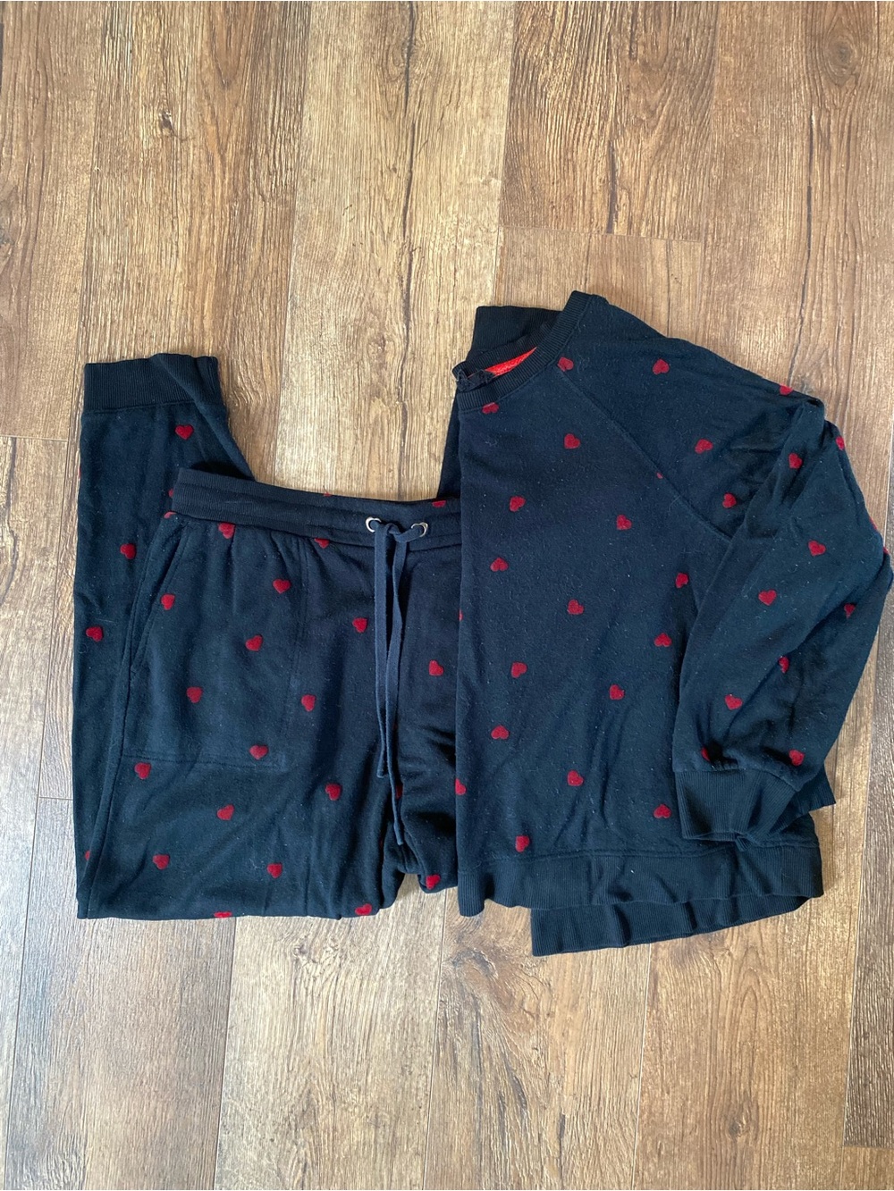 Red Hearts Matching Set